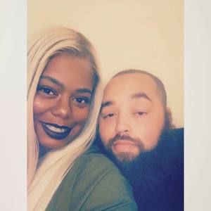 Meet your Posher, Adrienna